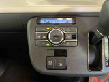 今お乗りのお車の価値が気になる方は、お気軽にお声がけください。査定士の資格を持ったスタッフが、丁寧に査定いたします