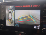 パノラミックビューモニター付き◎前後左右のカメラ映像で駐車をサポート!障害物をいち早く確認。