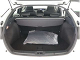 広々としたラゲージスペースを備えています。大きなものや長さのある荷物もしっかりと積み込めます。