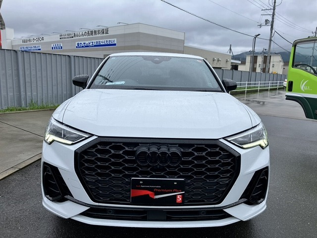 Q3スポーツバック ダイナミック エディション