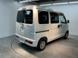 狭い路地や曲がり道、駐車場、縦列駐車でラクに取り回せます。