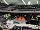 電気自動車のメンテナンスは日産にお任せください。電気自動車を知り尽くしたプロが最新の機器を使ってお車の点検・整備を実施します。エンジンオイルなどがないので、メンテナンス費用が安いのも魅力的です。