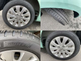 純正のアルミホイールです。タイヤサイズは155/65R14です。