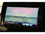バックカメラが装備されており、後方の安全確認はもちろんのこと狭い場所での駐車や雨の日・夜間など視界の悪いコンディションでのストレスの軽減にもなります!