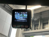 リバース連動型のバックカメラは、精度が良く、バックや縦列駐車もストレスなく止められます。カメラの性能も日々進化しており画質には私たちも驚かされます。ぜひ実車でのご確認をお願い致します。