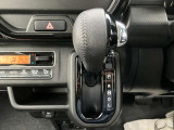 CVT(無段階変速)を搭載。変速ショックが無く加速がとってもスムーズです!エンジン負荷を抑えて、低燃費を実現しています◎