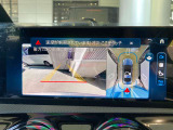 バックカメラにより駐車時の後方確認も楽にできます。