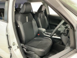 【運転席・助手席】内装ルームクリーニング済みです。しっかり綺麗にしていますので、是非、お確かめください。車に自信があるからこそ、是非一度ご来店頂き内外装も見てもらえると幸いです。