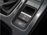 ◆オートブレーキホールド機能付き電子パーキングブレーキ◆ブレーキペダルを足から離しても停車状態を保ちます。アクセルを踏めば自動でブレーキが解除され、発進可能!