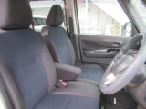 乗り降りしやすい運転席&フロアマット付き♪◎掲載後すぐに販売が決まってしまう場合もございますのでご来店前にお電話でご予約を頂ければ幸いです。