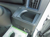運転席ドリンクホルダー◎