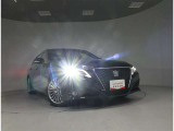 高輝度で点灯速度が速いLEDヘッドライト装備!LEDの明るい光が走行中の視界の確保をサポートして、夜のドライブがより楽しく安全に運転できます♪