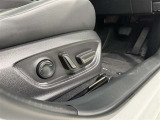 パワーシート搭載。微妙な調整が手軽にでき、ピッタリのポジションで運転することが可能です。