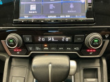 Wエアコン付きです!運転席・助手席それぞれ快適な車内でお過ごしいただけます。寒い時期には嬉しいシートヒーター付きです!