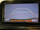 バックモニターがついていますので、バックでの駐車が苦手な方でも大丈夫です 実際のバック駐車は目視確認と合わせてお使い下さい