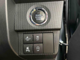 ボタン操作でエンジンの始動・停止をスムーズに行えるプッシュスタートスイッチを装備しています。