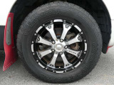 当店はSUV・4WD専門店です。各メーカーの様々なタイプを揃えております。もちろん全車お買得なプライスで販売中!!『こんな車を探している・・・』お気軽にご相談下さい。
