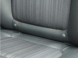 ◆ISOFIX◆シートベルトいらずでチャイルドシートと固定金具を連結するだけでガッチリ固定できます。