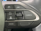 【レーダークルーズコントロール】高速道路での長距離走行が楽に!!自動で速度を保つクルーズコントロールが、衝突軽減システムと連携し、前方の車両を感知して車間を保つように速度調節してくれます!!