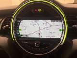 チリ・レッド ヘットアップディスプレイ ACC ドライブレコーダー バックカメラ 黒布シート ミラーETC Bluetooth【正規認定中古車】【全国正規ディーラー保証付/1年・走行距離無制限】