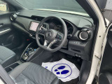 快適に運転できるドライブポジション!運転席シートリフターとシートスライドで、無理のない運転姿勢がとれます。