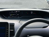 メーター内で様々な車の設定やデータの確認もできちゃいます!