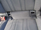 ISOFIX(アイソフィックス)基準適合チャイルドシート固定装置(後席左右)