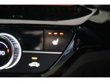 シートヒーター装備付き車!!座席に埋め込まれた電熱線によりシートを暖めることが出来る装備で、温められたシートは、寒い冬には最適です!!