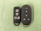 スマートキー付きですからドアロックの開閉およびエンジンスタートが楽々です。電動スライドドアの開け閉めもボタンで操作できます。加えて、純正リモコンエンジンスターター用の操作キーもついています。