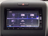 ドライブの必需品。見やすい・使いやすいHonda純正のメモリーナビを搭載しています。