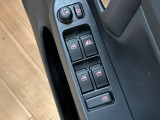 もちろんパワーウィンドウと電動格納ドアミラーも装備ですよ♪