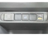 中古車の総合評価や内外装の状態などをひと目で分かるよう、トヨタ車のプロの検査員が実施した「車両検査証明書」をご用意しています。