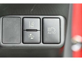 オートマチックハイビームとは、先行車や対向車のライトを認識し、ハイビームとロービームを自動で切り替える機能です。夜道の視界を確保します。詳細は販売店スタッフまでおたずねください。