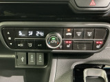 フロント両席にはシートヒーターが付いています!寒い日に便利な装備ですね。