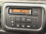 気になるお車がありましたら右の電話番号から直接お店にお問い合わせください。支払方法から車両情報、状態までなんでもご説明させて頂きます。スタッフ一同ご連絡お待ちしております。