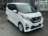 ホワイトパールになります。