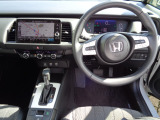 スッキリと運転し易いコックピットです。座って納得ですよ!