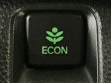 ★ECONスイッチ★ エコドライブを加速しよう!スイッチをONにすると、運転の仕方によるロスを抑え込み燃費をよくするようクルマが頑張ります(*^ー^*)燃費向上にチャレンジ♪