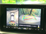 【パノラマモニター】専用のカメラにより、上から見下ろしたような視点で360度クルマの周囲を確認することができます☆死角部分も確認しやすく、狭い場所での切り返しや駐車もスムーズに行えます。