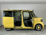 車が大好きなスタッフが心をこめて接客いたします。お客様一人一人のお車に対する思いや気持ちをうかがい、充実した時間が過ごせるよう努めます。