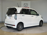 ご納車までの期間ですが、県内のお客様は1、2週間、県外のお客様は2、3週間ほどでご納車が可能となります。ただし、お支払いや書類の状況によっては多少の前後もありますので、その際には何卒ご了承下さい。