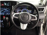 ハンドルから手を放さずに操作出来ますので、安全運転にもつながりますね