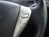ステアリングスイッチ   運転中でもハンドルから手を離さずにオーディオ等の操作ができます