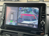 [アラウンドビューモニター]車両を上から見たようなカメラで周りの障害物などが一目瞭然!駐車が苦手な方でも、らくらく駐車♪