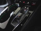 そのモデルの特性に合わせたトランスミッションを採用することにより、駆動力への伝達効率が高く、燃費性能にも大きく寄与しています。詳しくは0078-6002-900146中古車スタッフまで