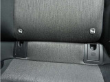 ◆ISOFIX◆シートベルトいらずでチャイルドシートと固定金具を連結するだけでガッチリ固定できます。