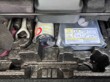 タイヤ応急修理キット&車載工具がラゲッジルームに格納されているので、万が一パンクした時も応急処置ができて安心です。