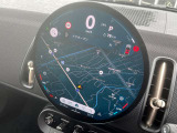 直径240mmの円形有機ELセンター・ディスプレイと、MINI インテリジェント・パーソナル・アシスタントを、あなたの声でコントロール。あなたの気持ちに寄り添ったドライビング体験をお愉しみいただけます。
