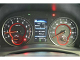 センターにマルチインフォメーションディスプレイ搭載により、車の走行状態が、一目で確認できます。