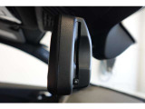 自動防眩機能を備えたルームミラー。ETC車載器を搭載しておりスタイリッシュかつ機能性を兼ね備えております。まずは、お電話等でお気軽にお問い合わせくださいませ。 0078-6002-582225 BPS姫里へ